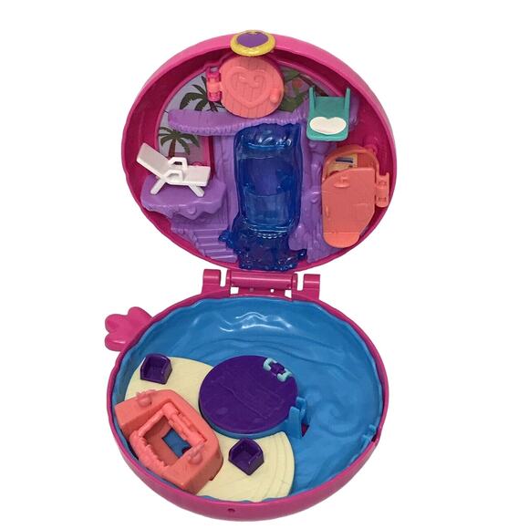 Polly Pocket World Flamingo Floatie Compact Travel Toy Playset No dolls - Picture 1 of 7